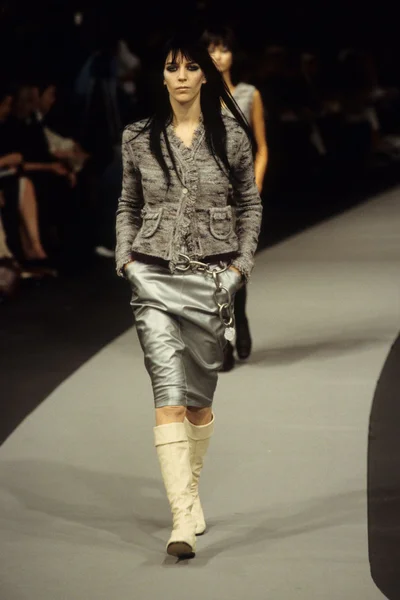Look 2